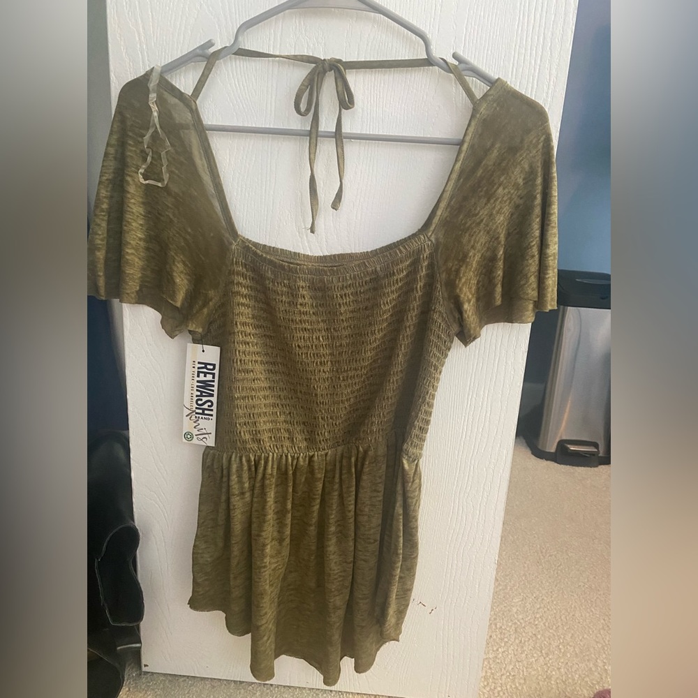 Green top- never worn
